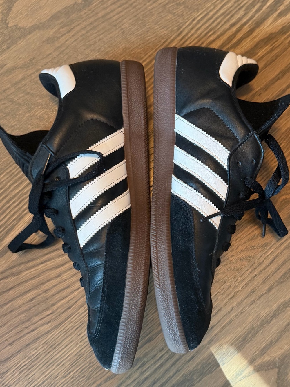 adidas Black & White Samba Low-Top Sneakers - Picture 3 of 7